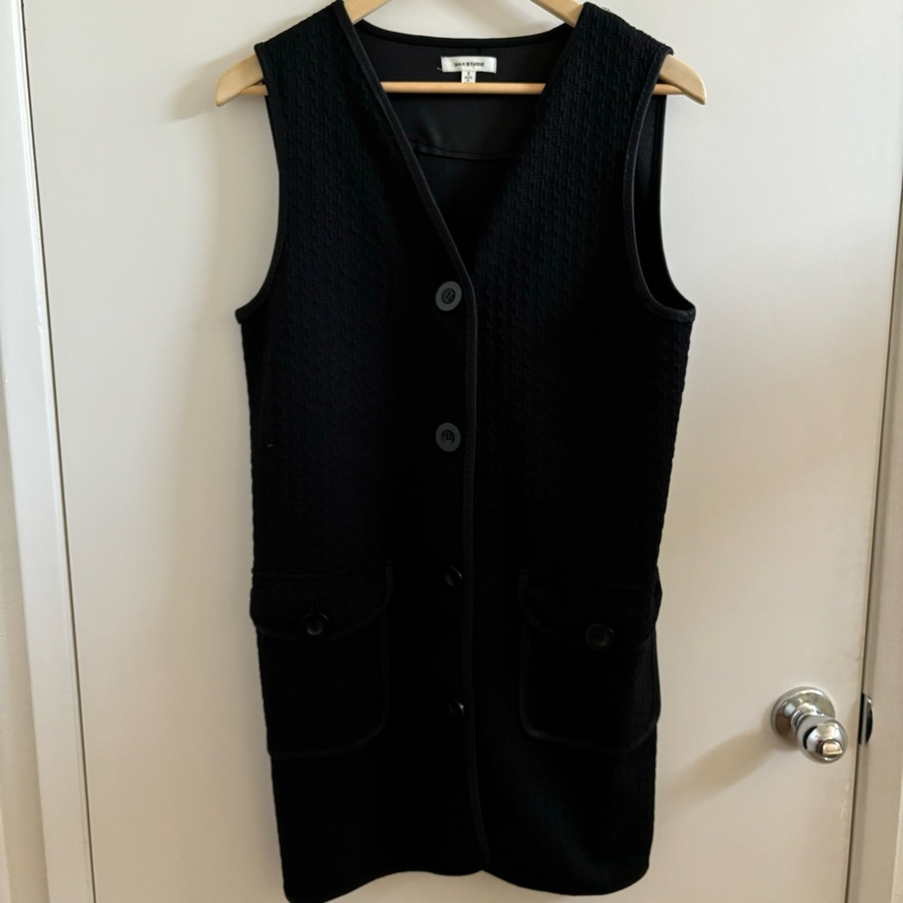 Black Sleeveless Sweater Dress